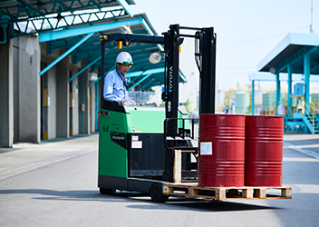 貨物自動車運送事業及び貨物運送取扱事業の画像